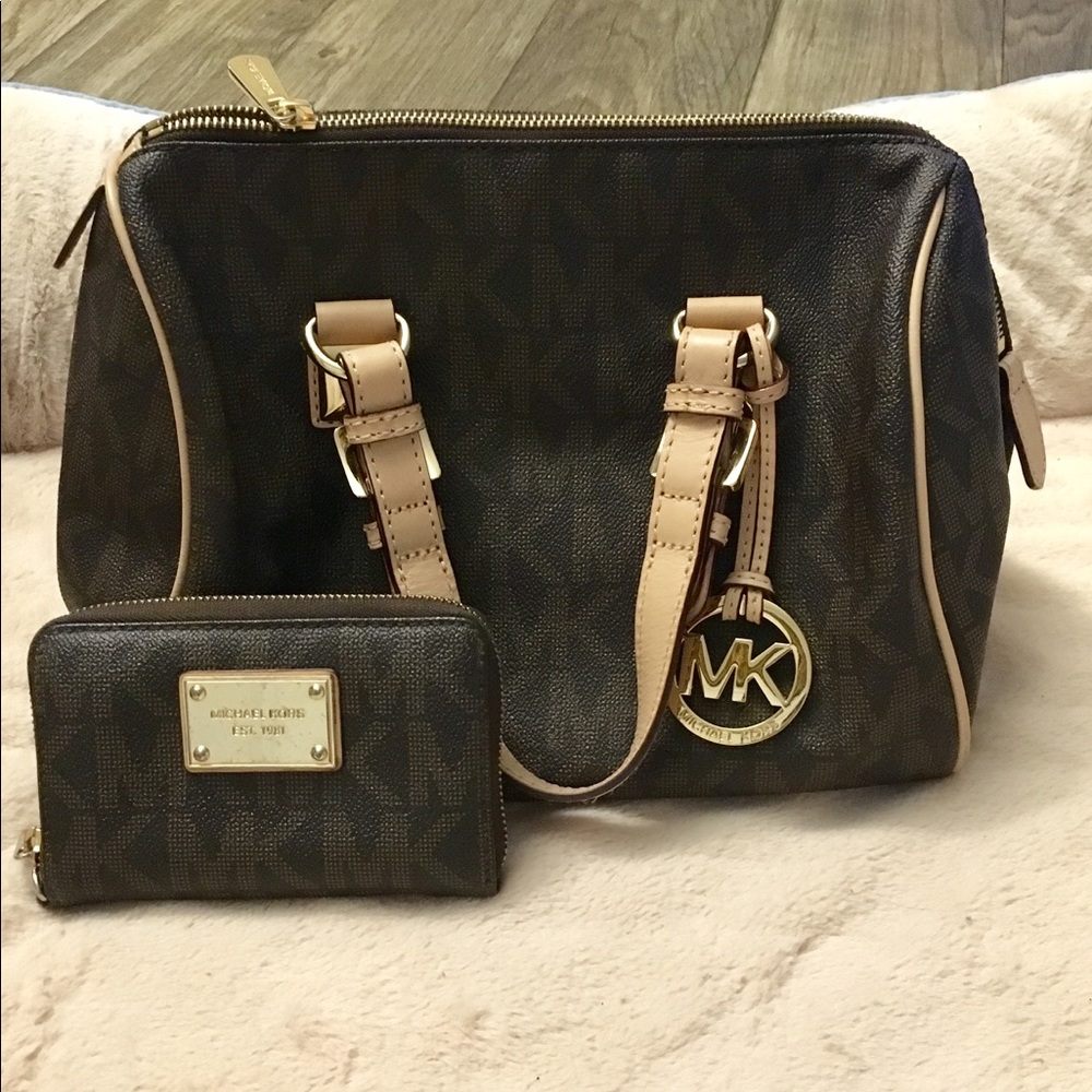 Michael Kors Grayson large logo satchel and wallet
